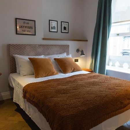 The Knight Of Nottinghill Hotel London Bagian luar foto