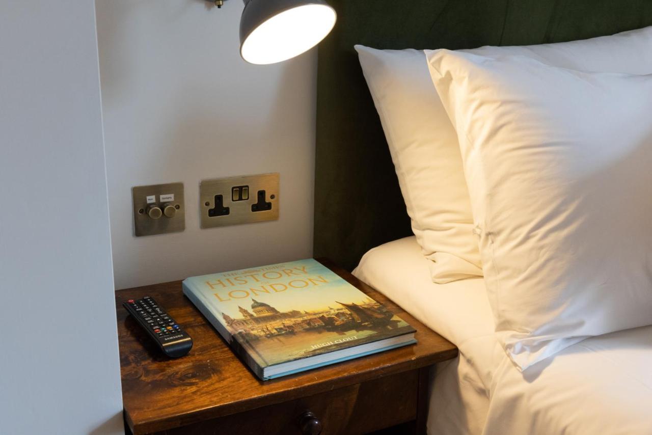 The Knight Of Nottinghill Hotel London Bagian luar foto