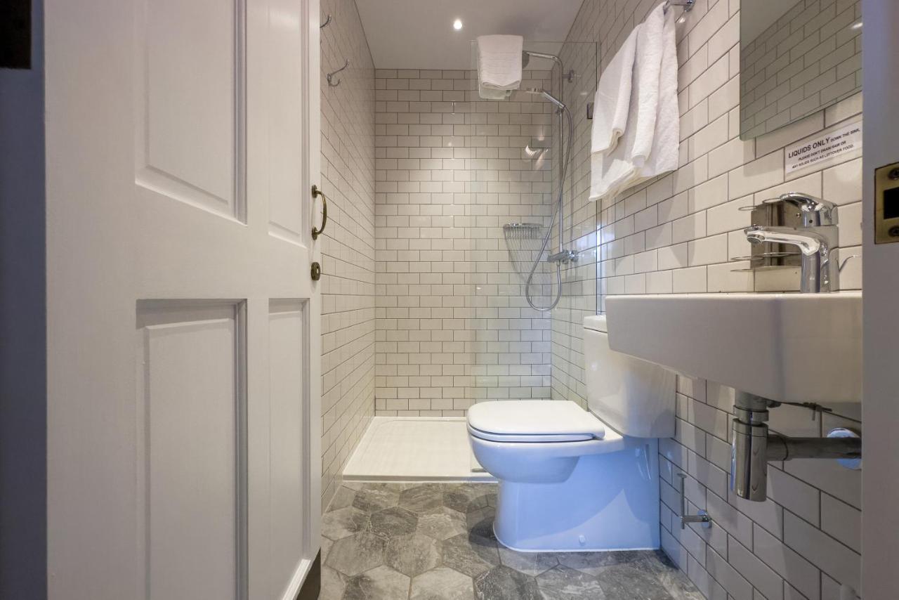 The Knight Of Nottinghill Hotel London Bagian luar foto