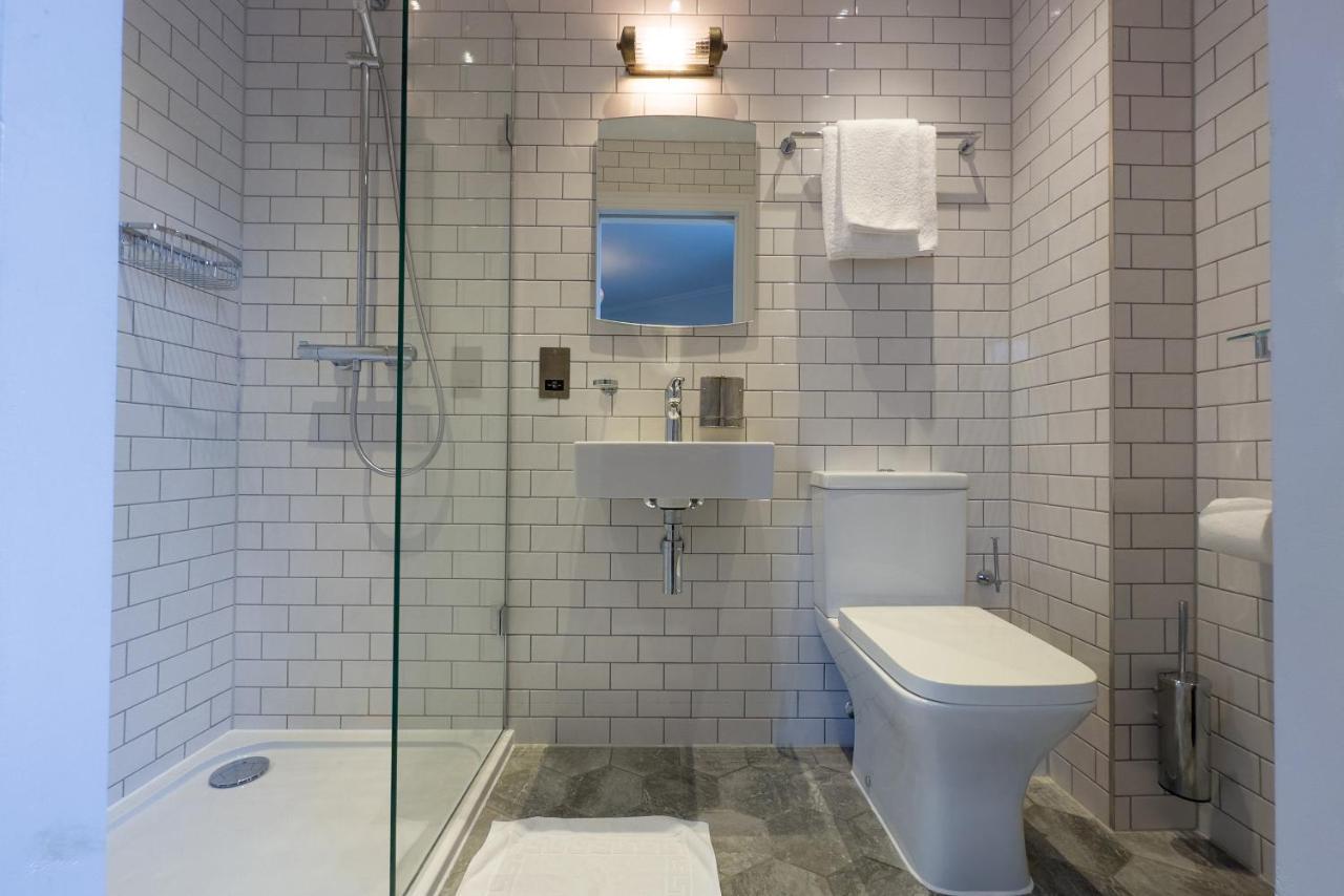 The Knight Of Nottinghill Hotel London Bagian luar foto