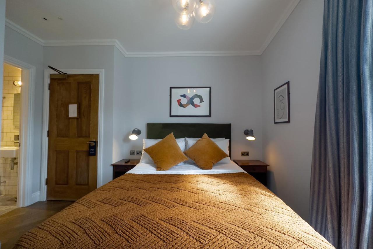 The Knight Of Nottinghill Hotel London Bagian luar foto