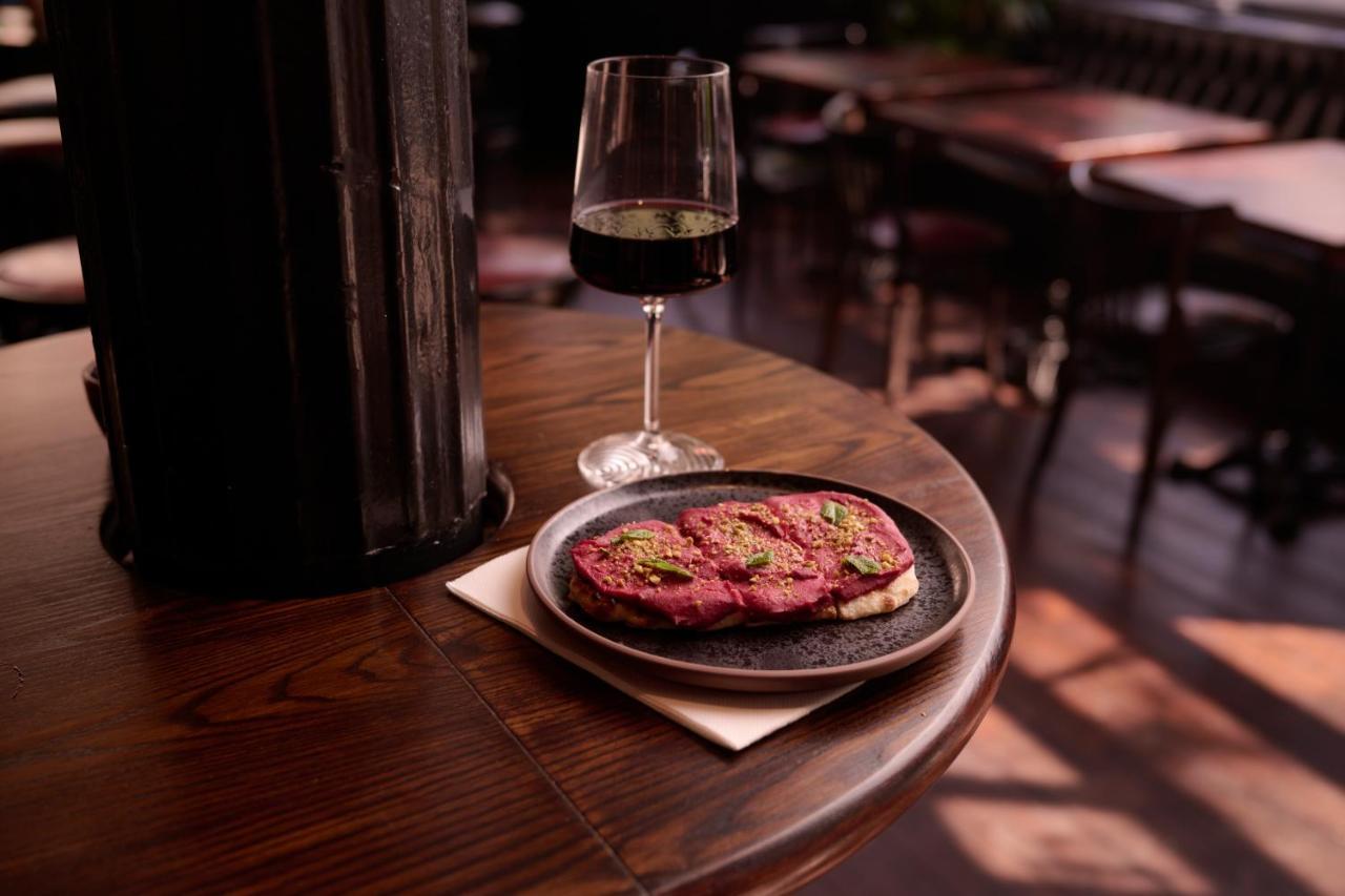 The Knight Of Nottinghill Hotel London Bagian luar foto