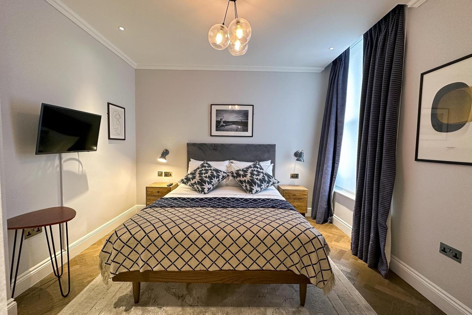 The Knight Of Nottinghill Hotel London Bagian luar foto