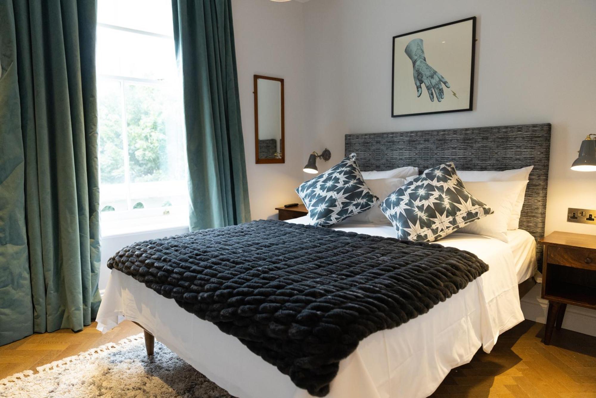 The Knight Of Nottinghill Hotel London Bagian luar foto